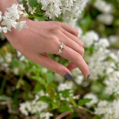 Leaf design ring