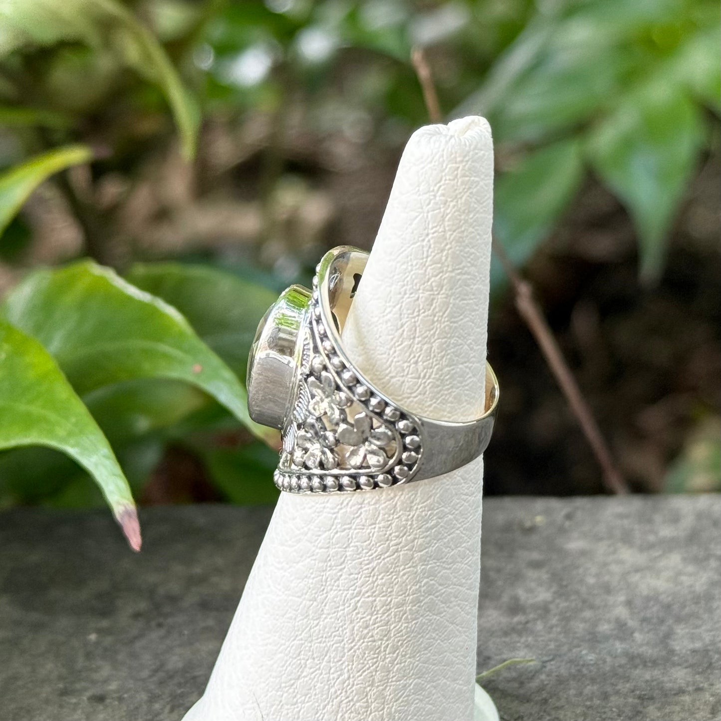 Flower design ring 12