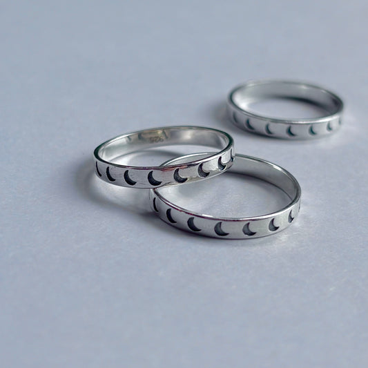 Moon plain ring 3