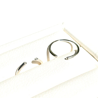 White topaz ring 11