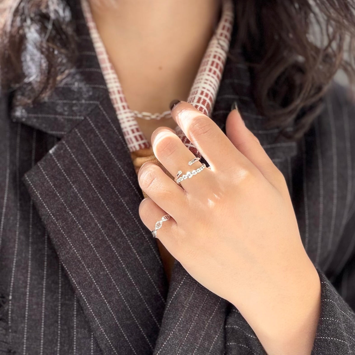 White topaz ring 11