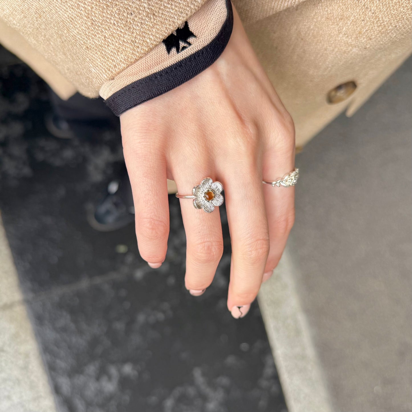 Flower design ring 7