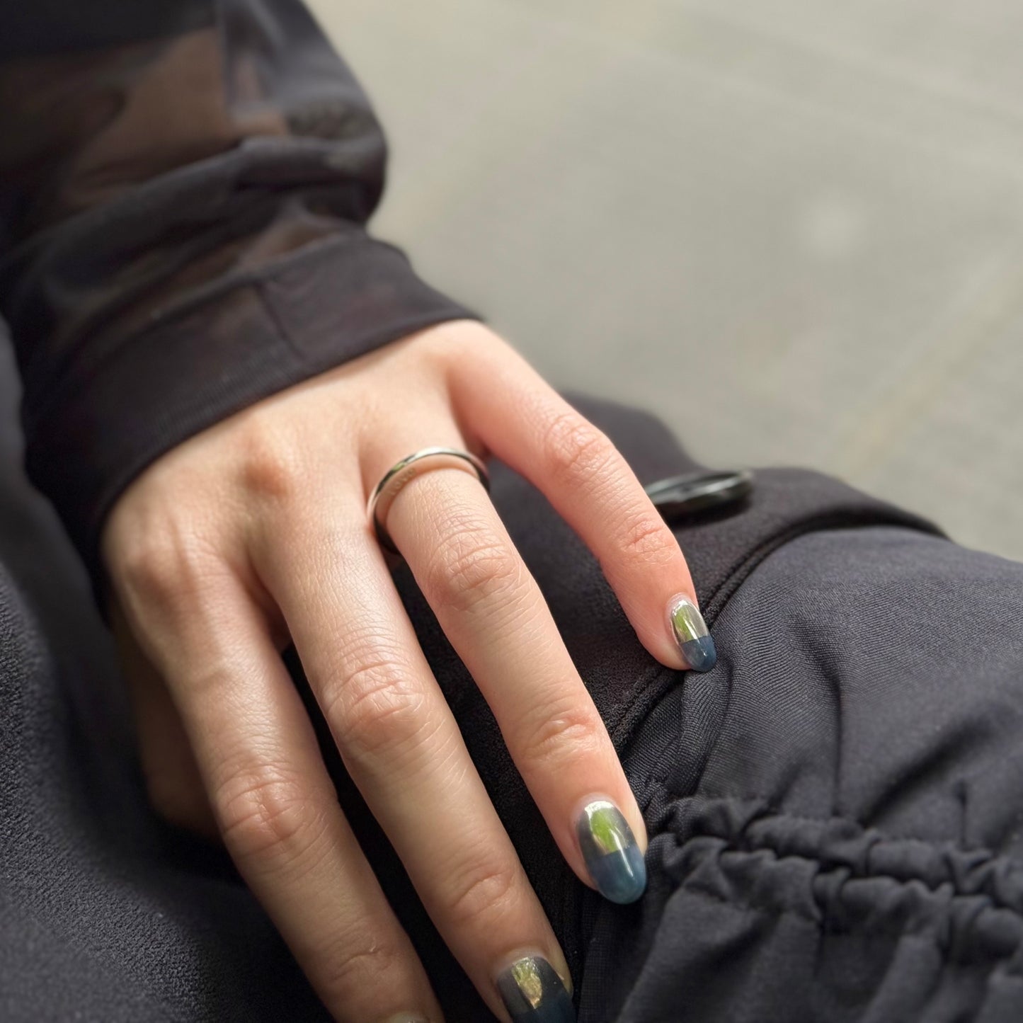 "Love" plain ring