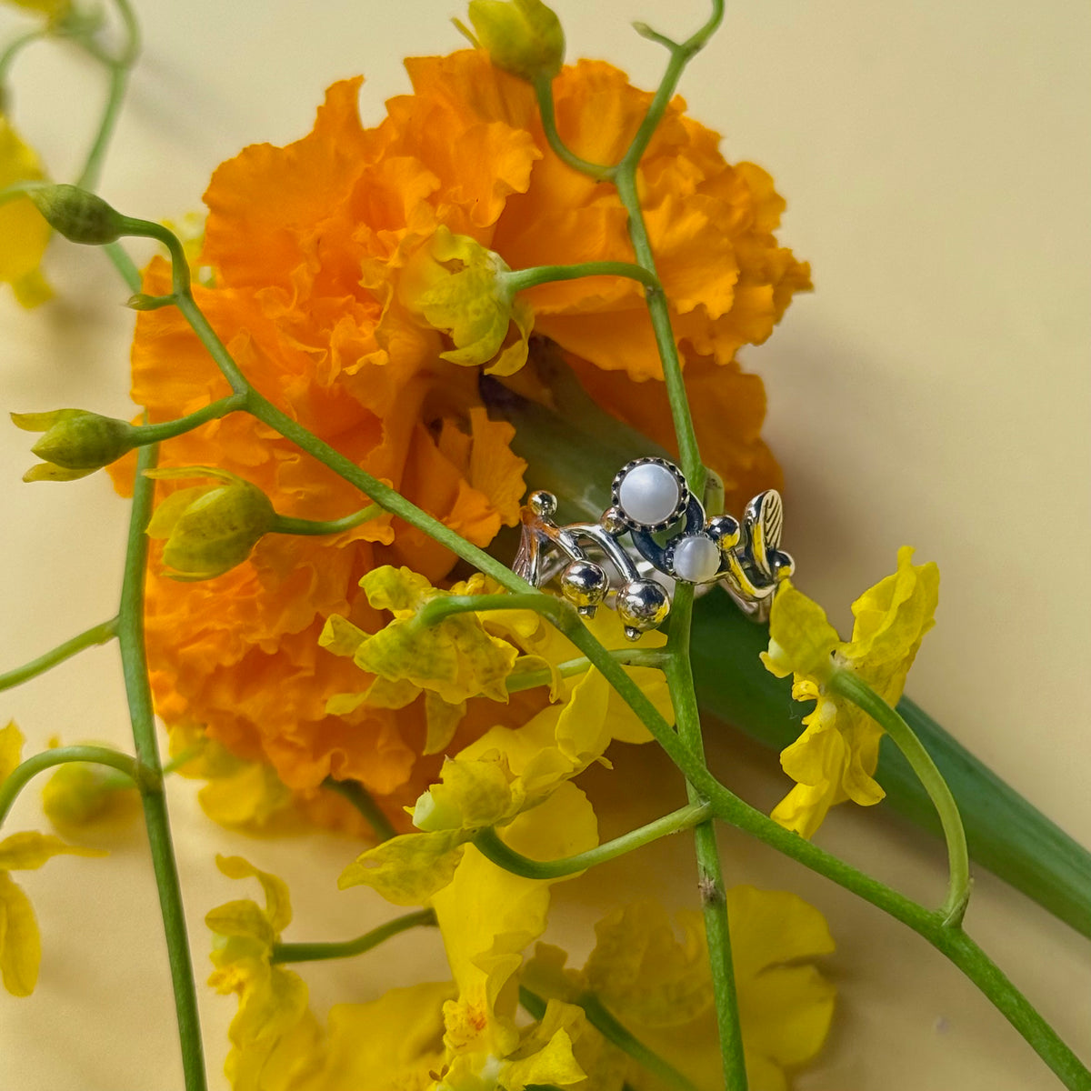 Pearl design ring 10