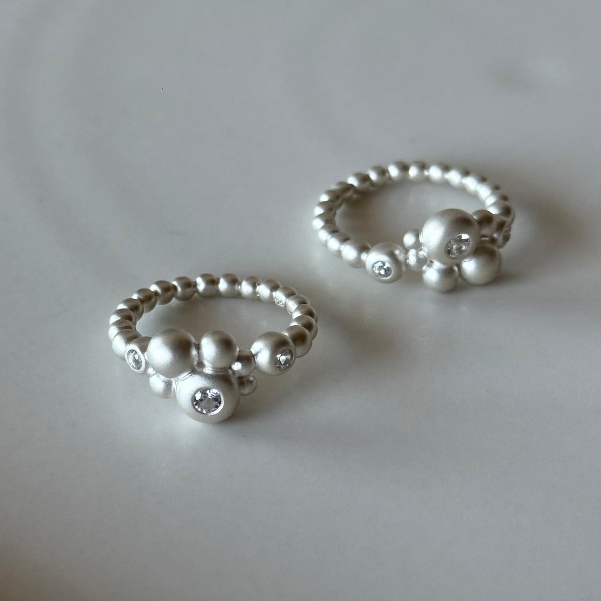 White topaz ring 15