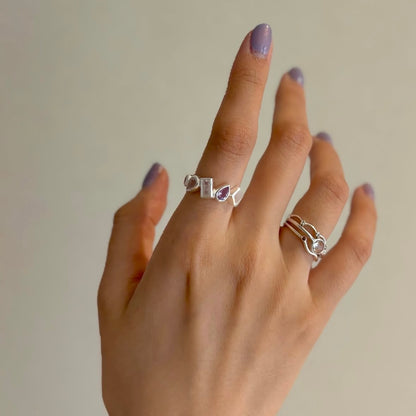 5stone ring 4
