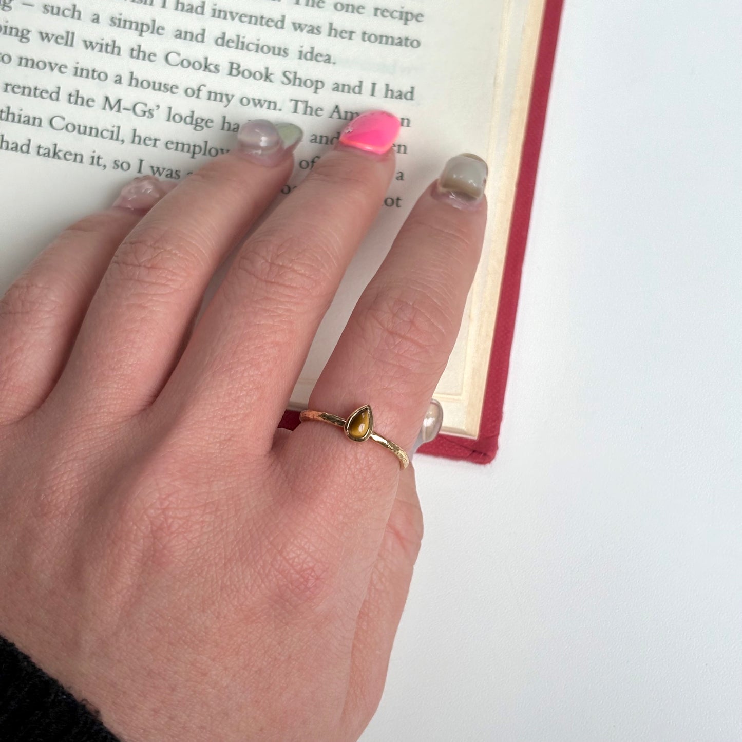 Brass petit ring〈Tiger eye〉