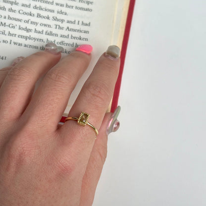Brass petit ring〈Peridot〉