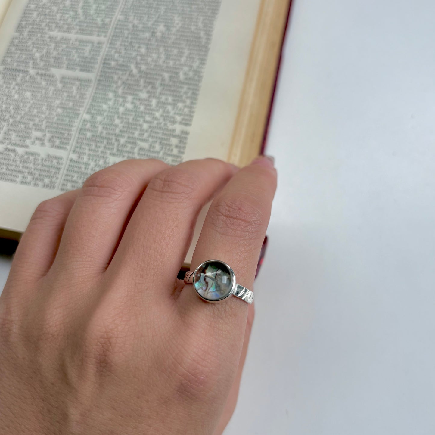 Doublet Abalone shell & Crystal ring 1