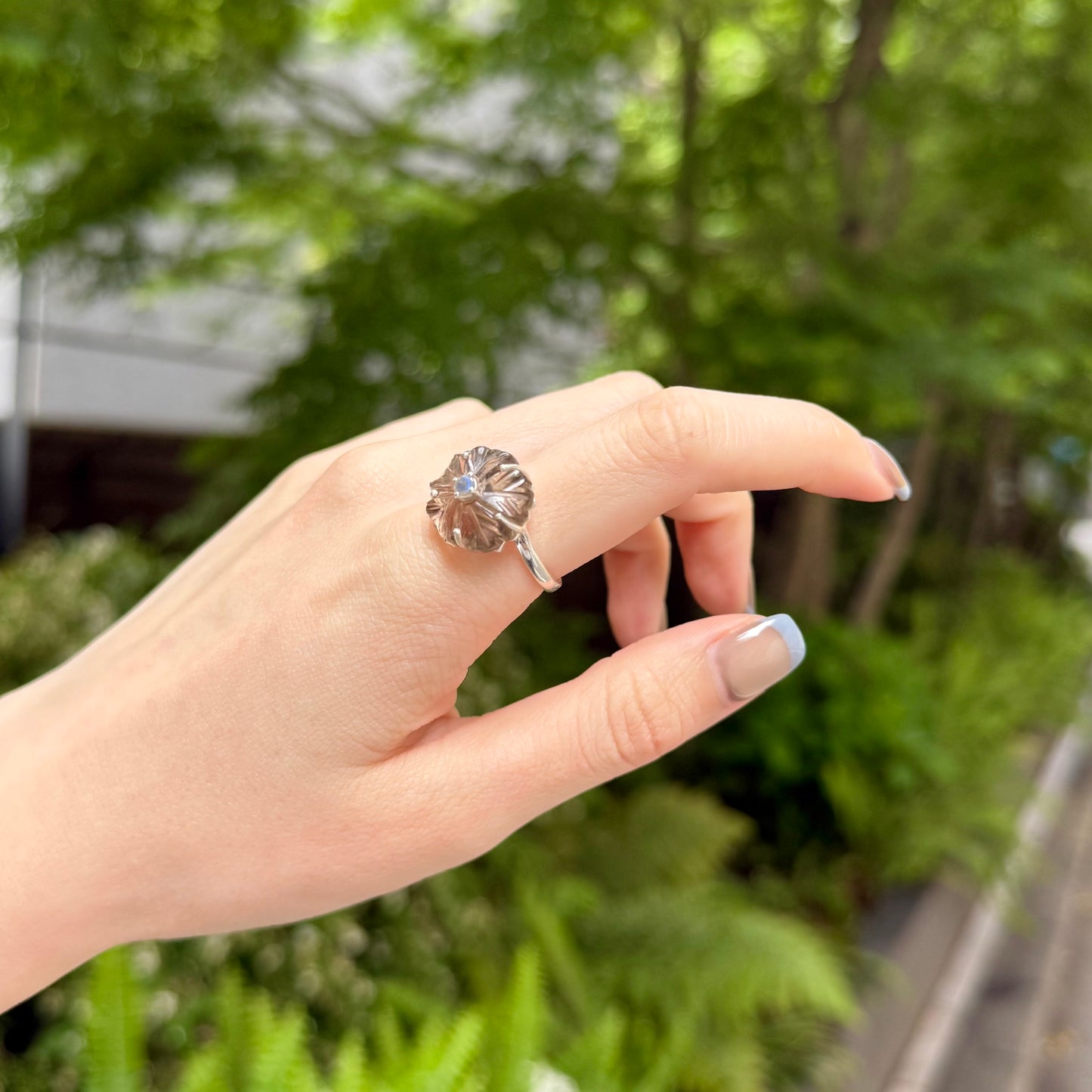 Flower carving ring
