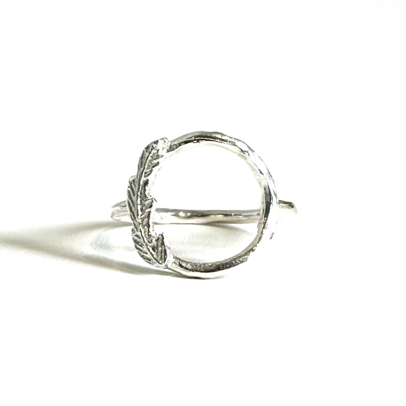Feather plain ring 1