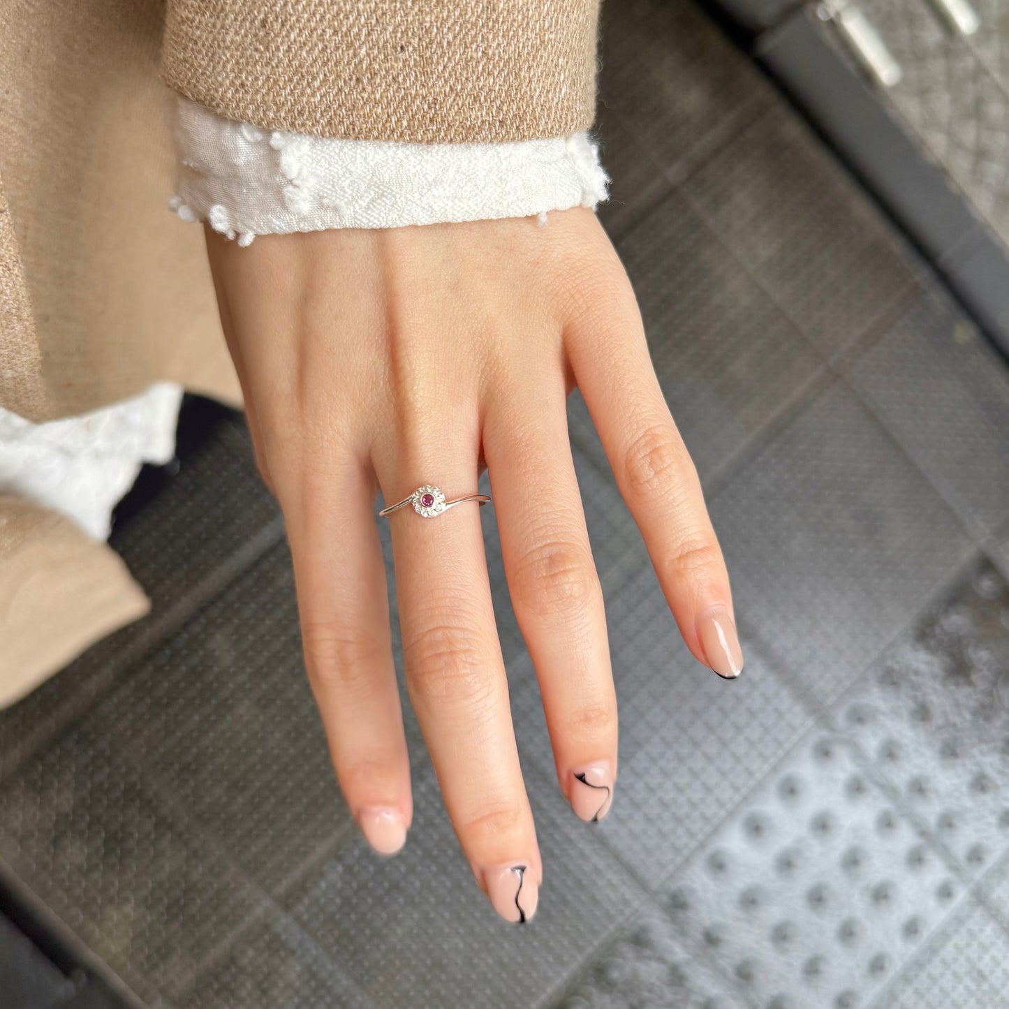 Flower design ring 9