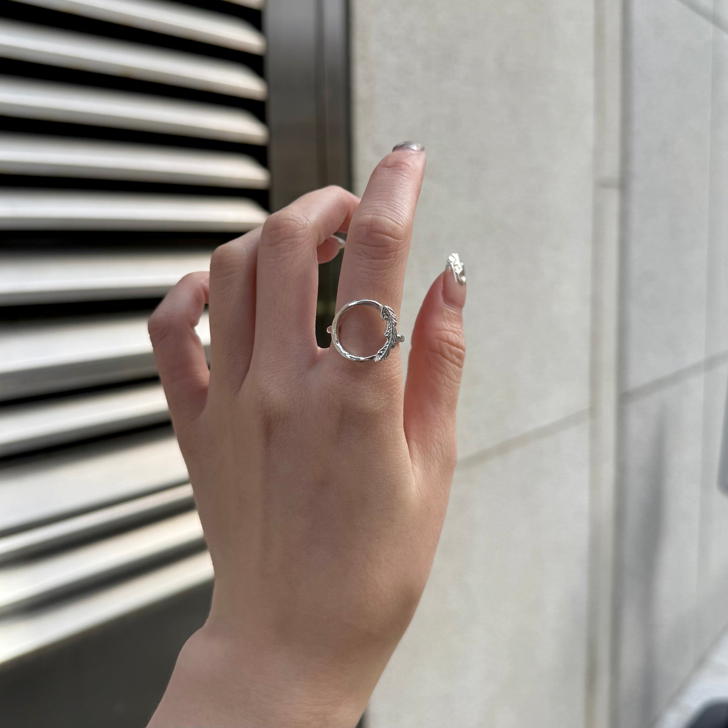 Feather plain ring 1