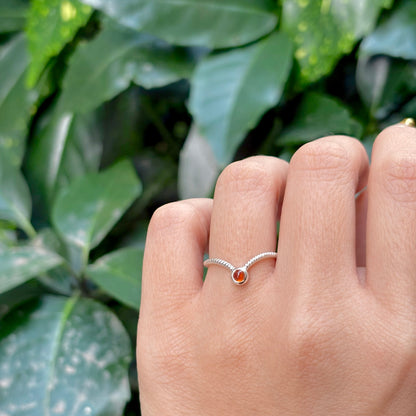 V design ring 2