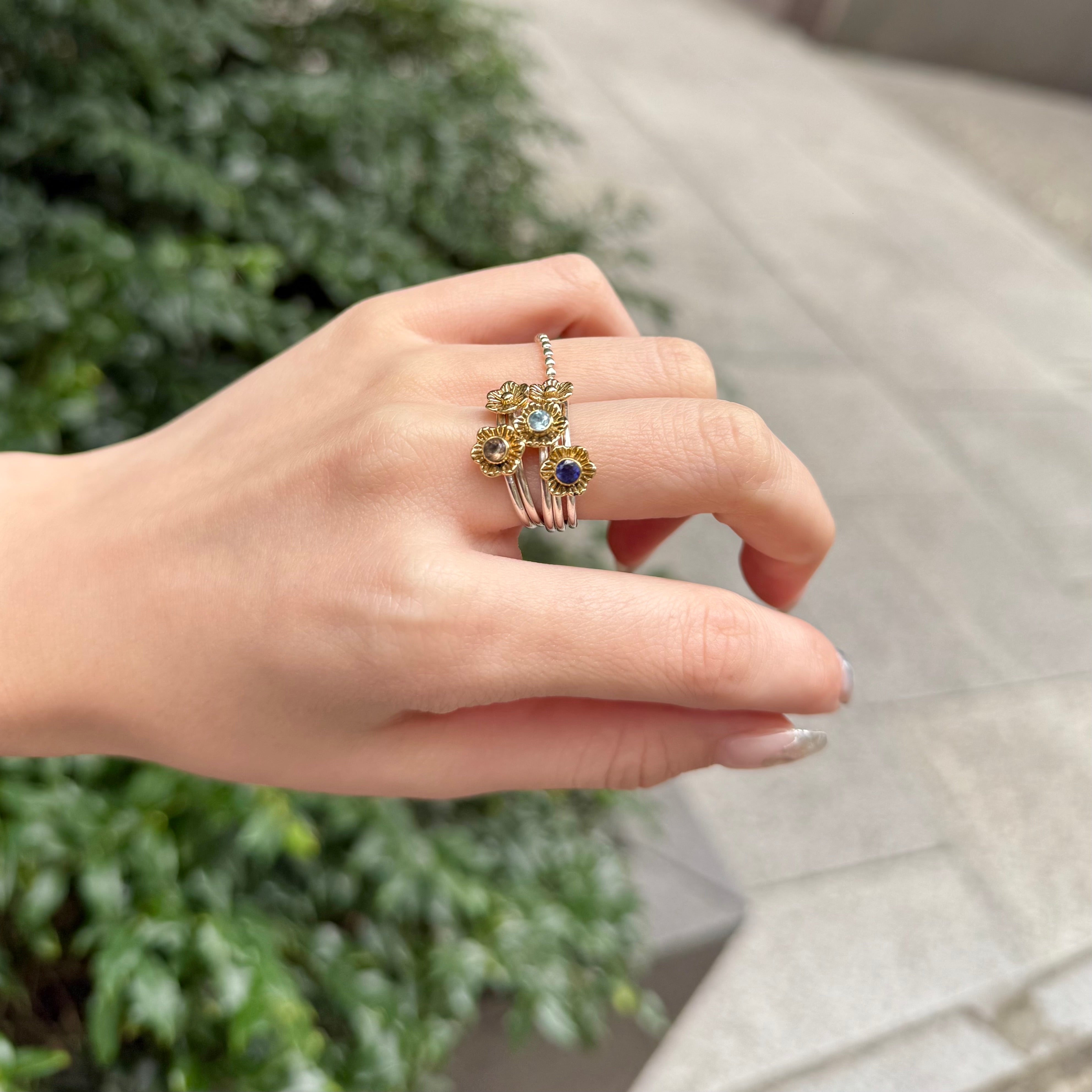 Flower stacking ring – Biju mam