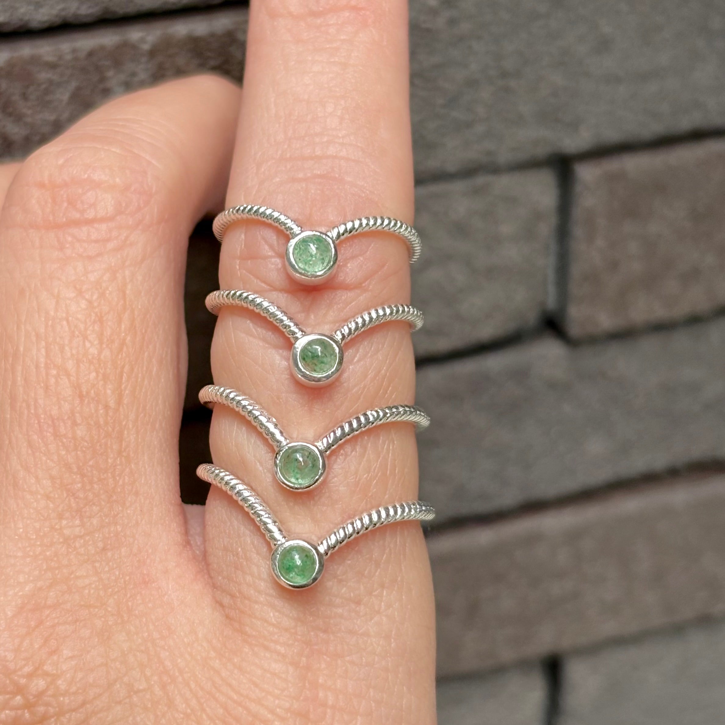V design ring 2 – Biju mam