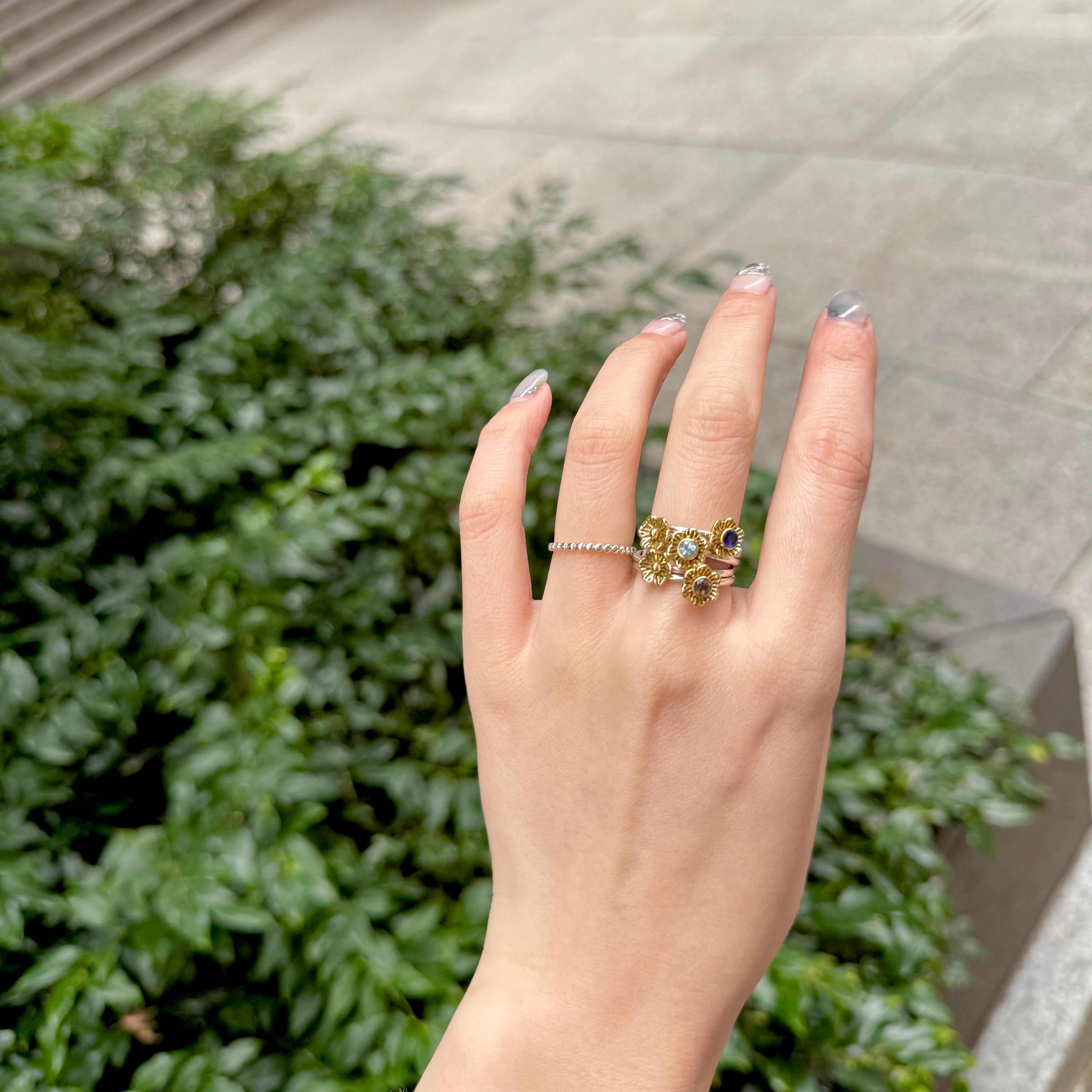 Flower stacking ring – Biju mam