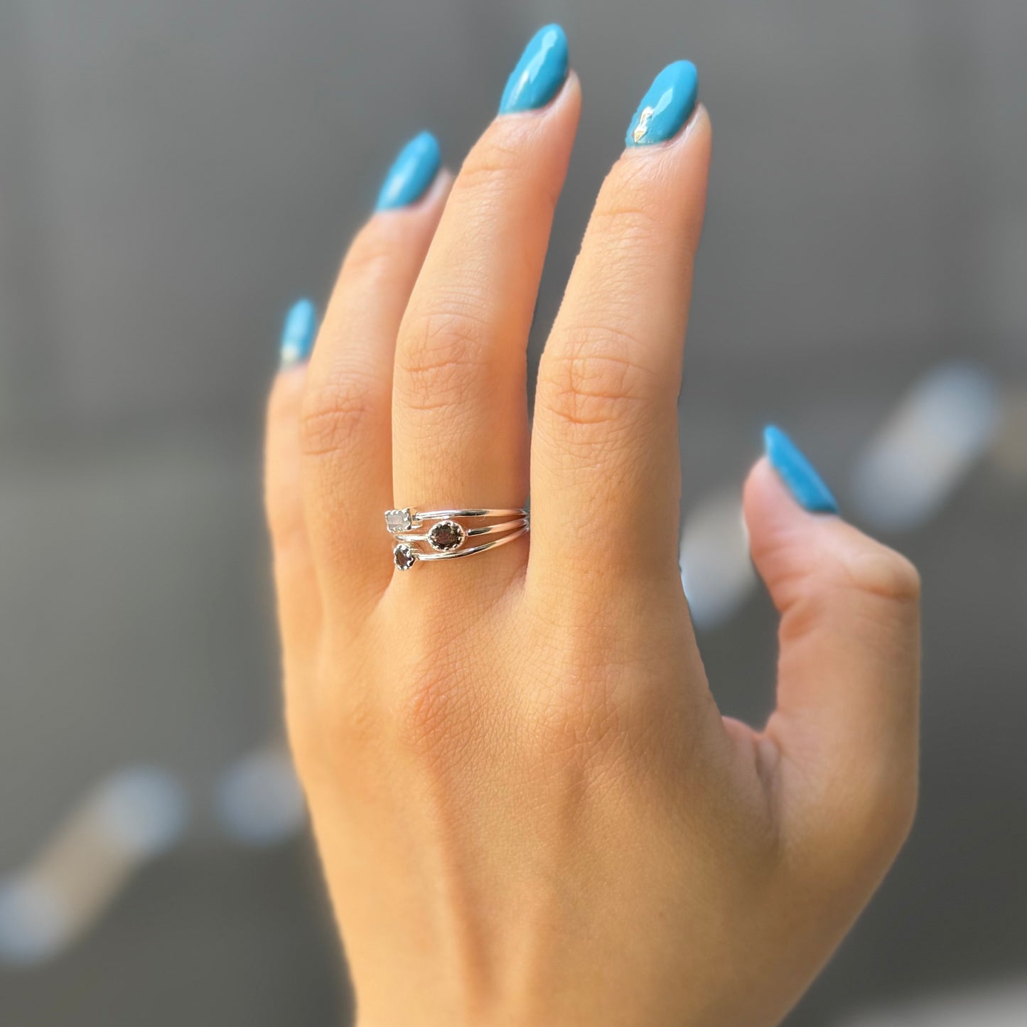 3stone ring 4