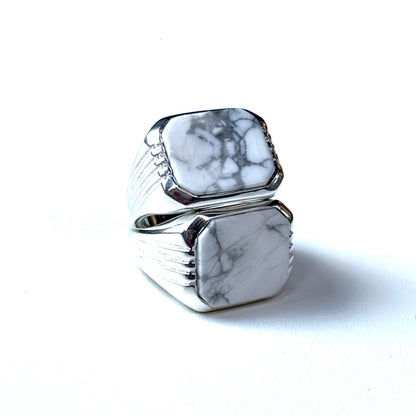 Square design ring 2