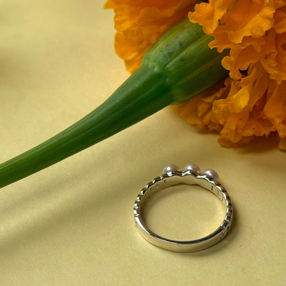 Pearl design ring 9