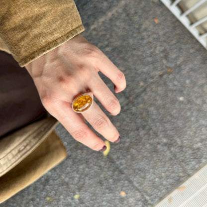 Amber design ring 3