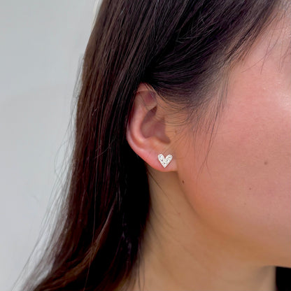 Heart design pierce 1