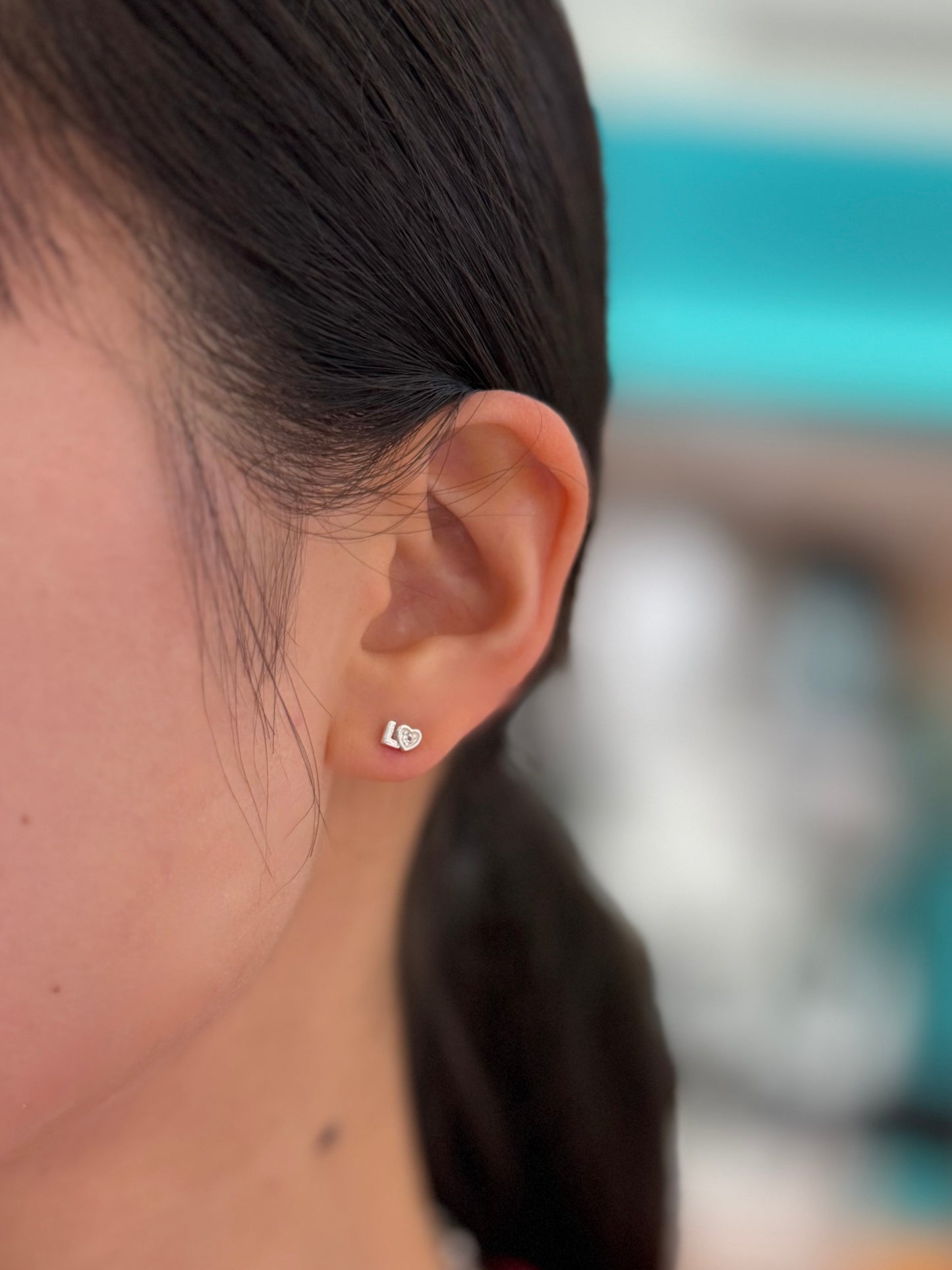 “LOVE” design pierce