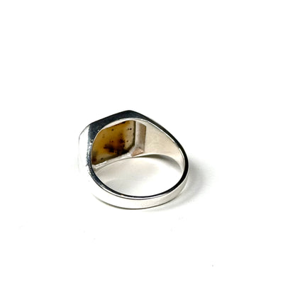 Square design ring 3