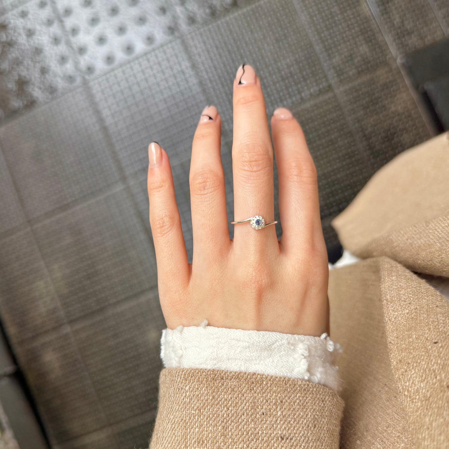 Flower design ring 9