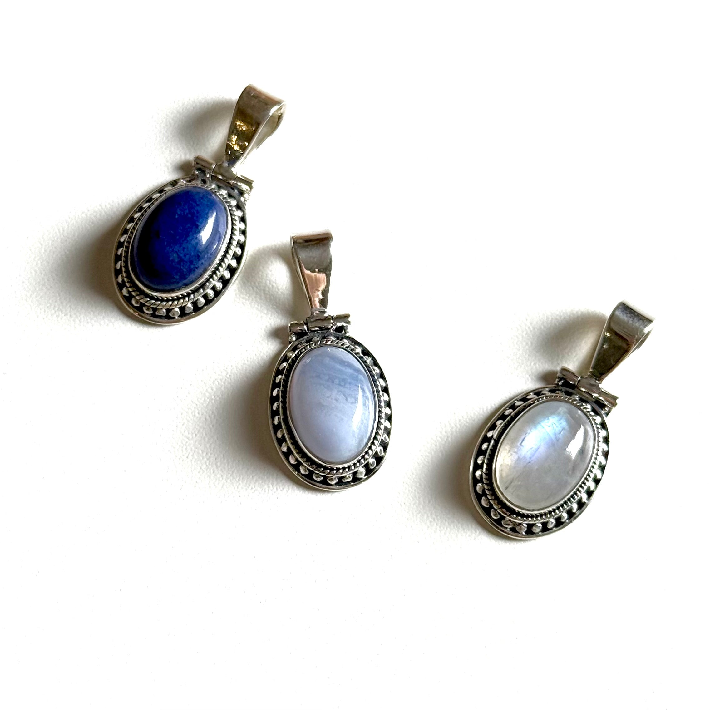 No 686❣️レジンヘアゴム❣️待ち遠しい夏❣️海❣️٩(๑❛ᴗ❛๑)۶ No 718❣️レジンヘアゴム❣️海模様レジンヘアゴム❣️٩(๑❛ᴗ