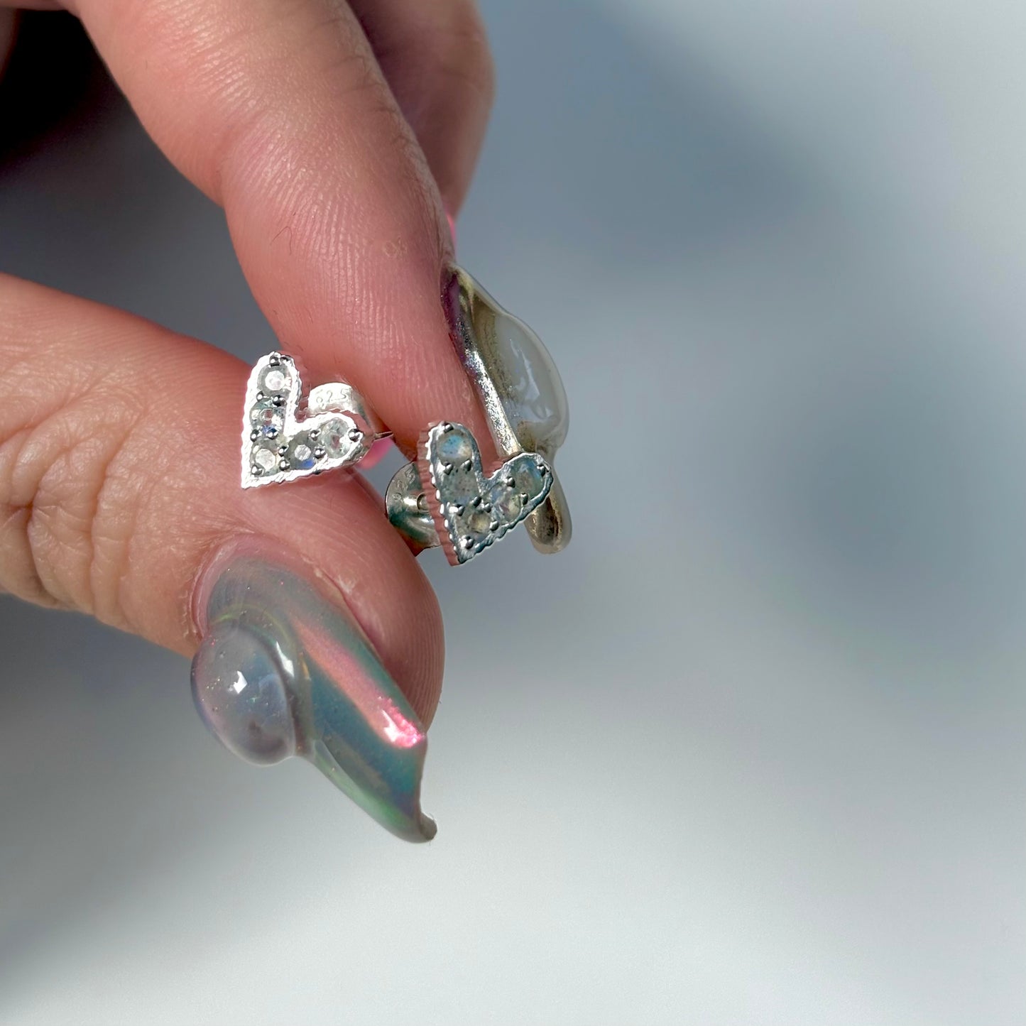 Heart design pierce 1