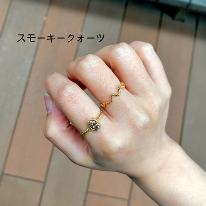 Brass petit ring 10