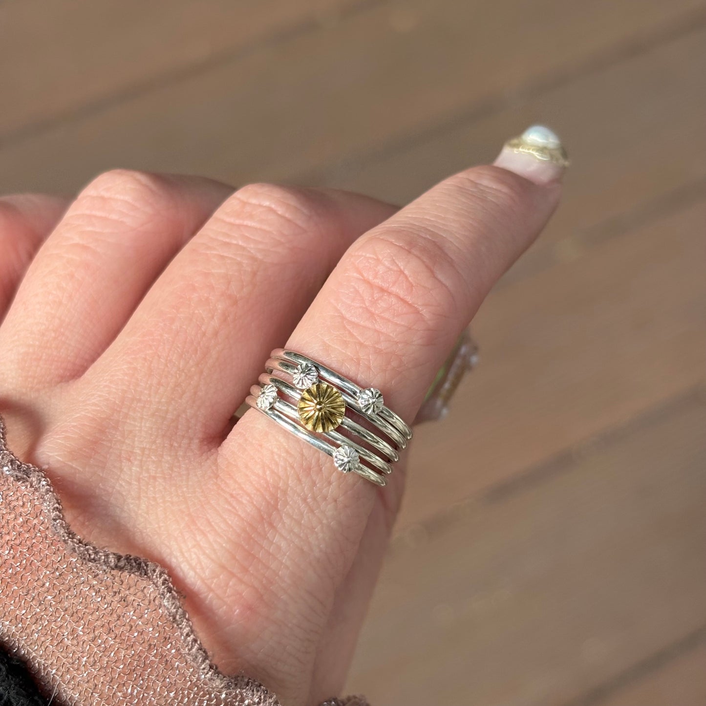 Stacking plain ring 〈Flower〉