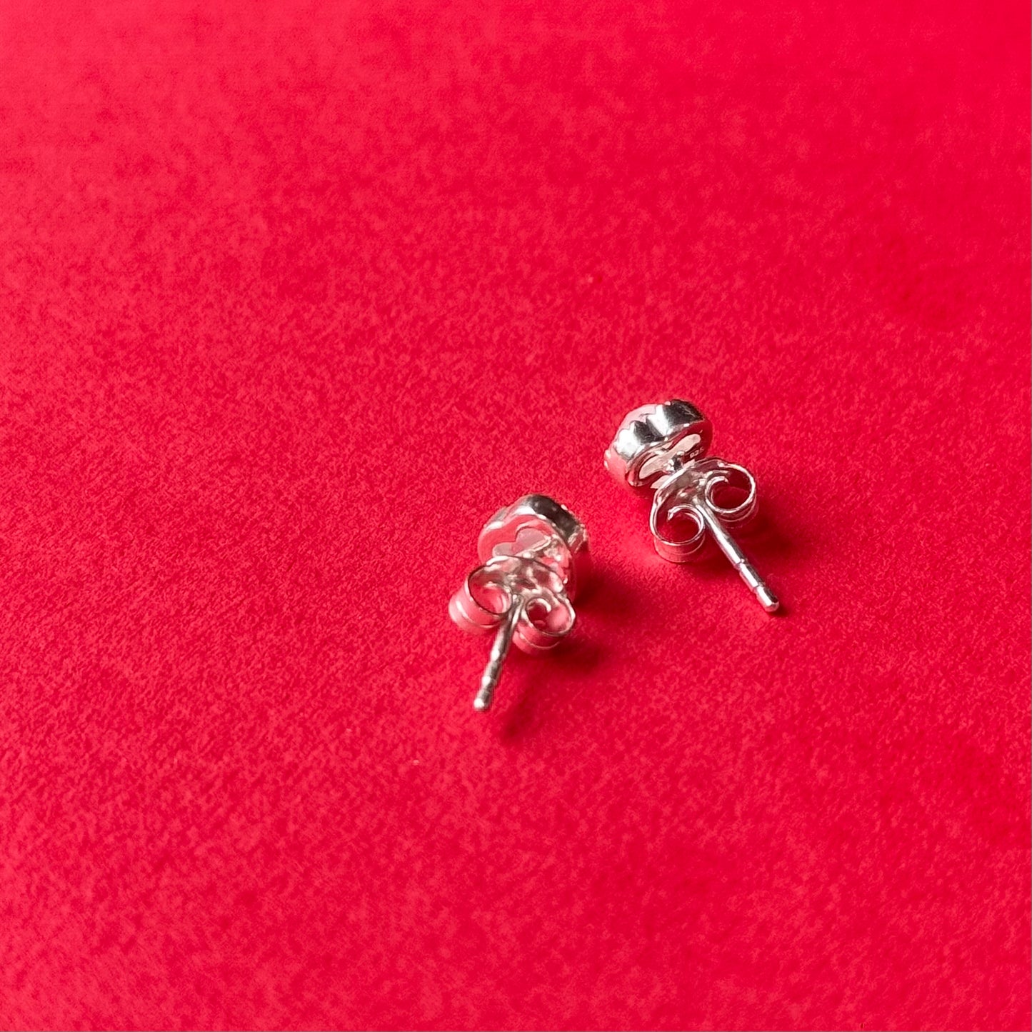 Heart design pierce 4