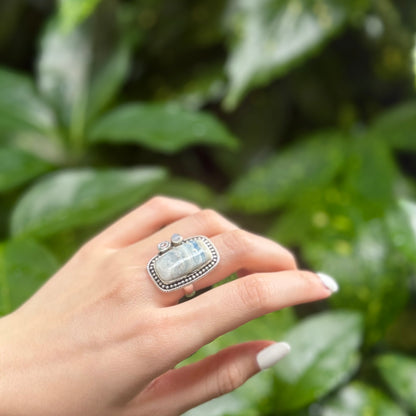Big stone ring 6