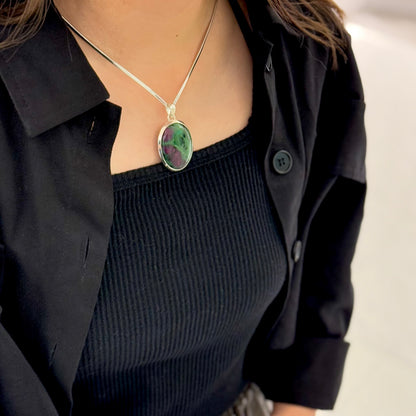 Big stone charm