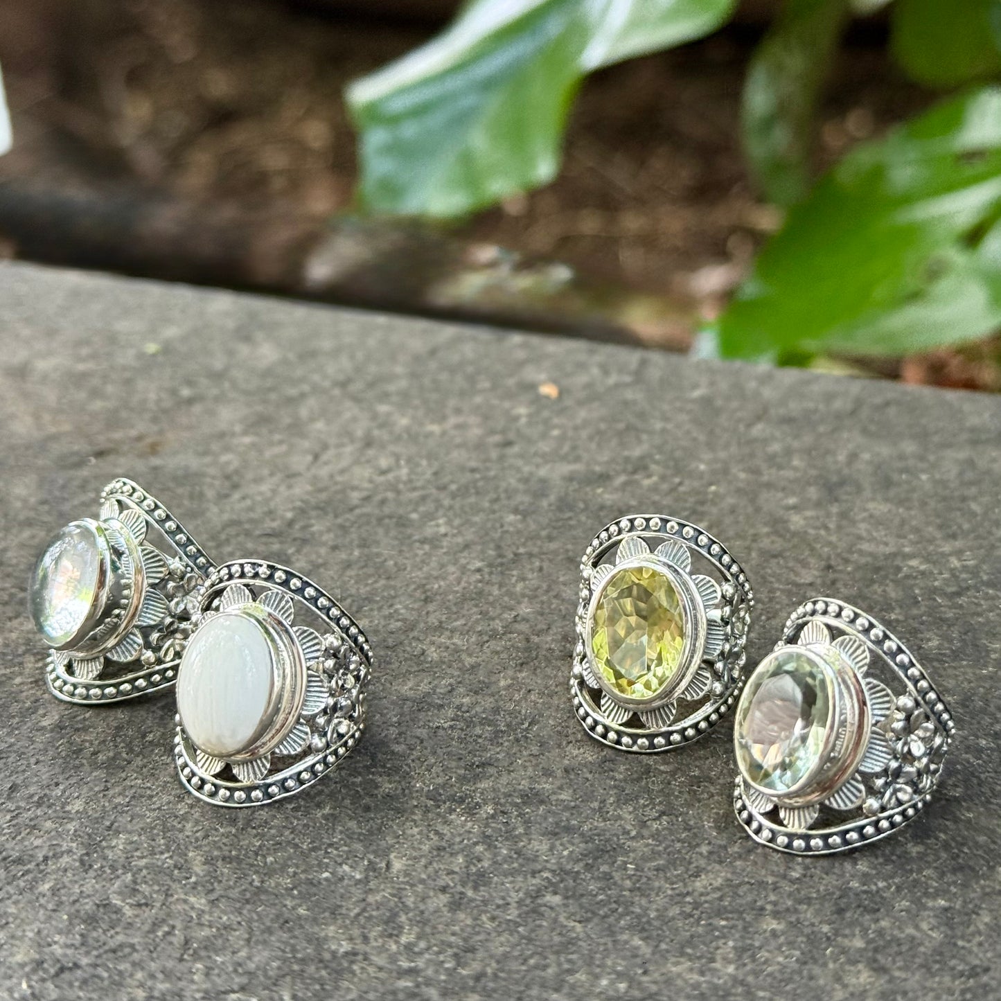 Flower design ring 12