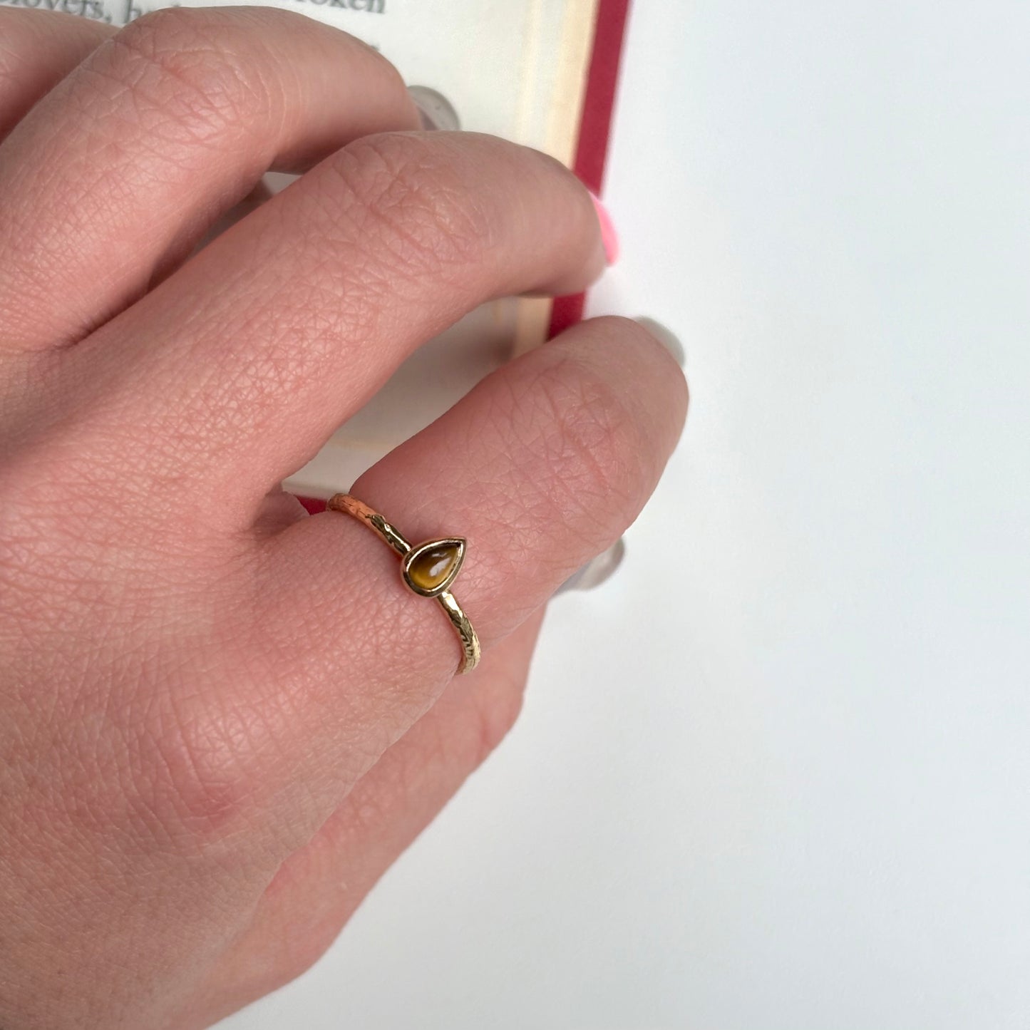 Brass petit ring〈Tiger eye〉