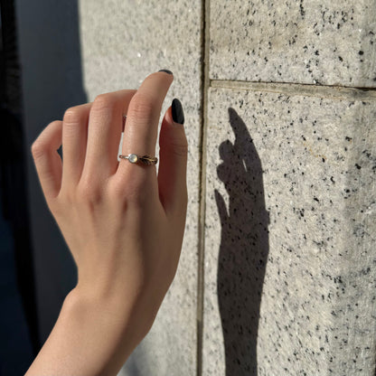 Feather design ring 1