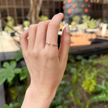 White topaz ring 6