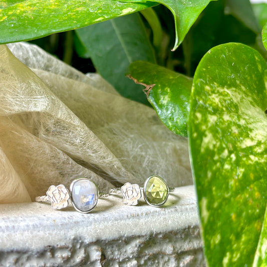 Flower design ring 13