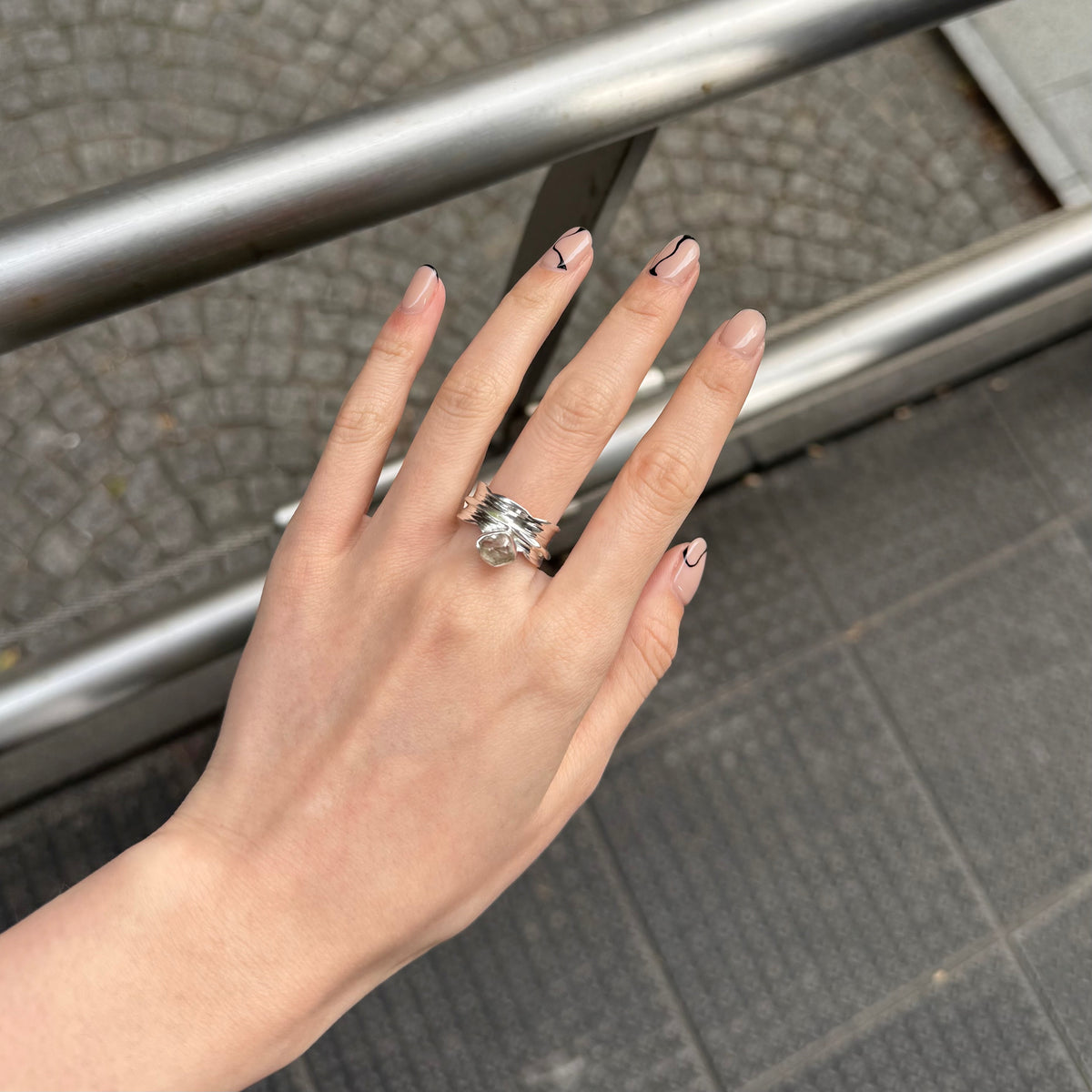 Herkimer diamond rolling ring – Biju mam