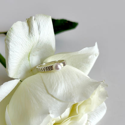 Pearl design ring 13