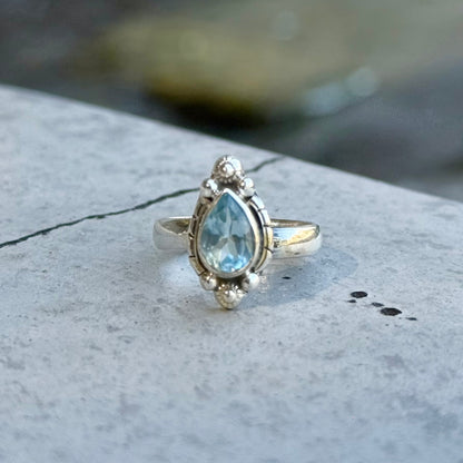 Blue topaz ring