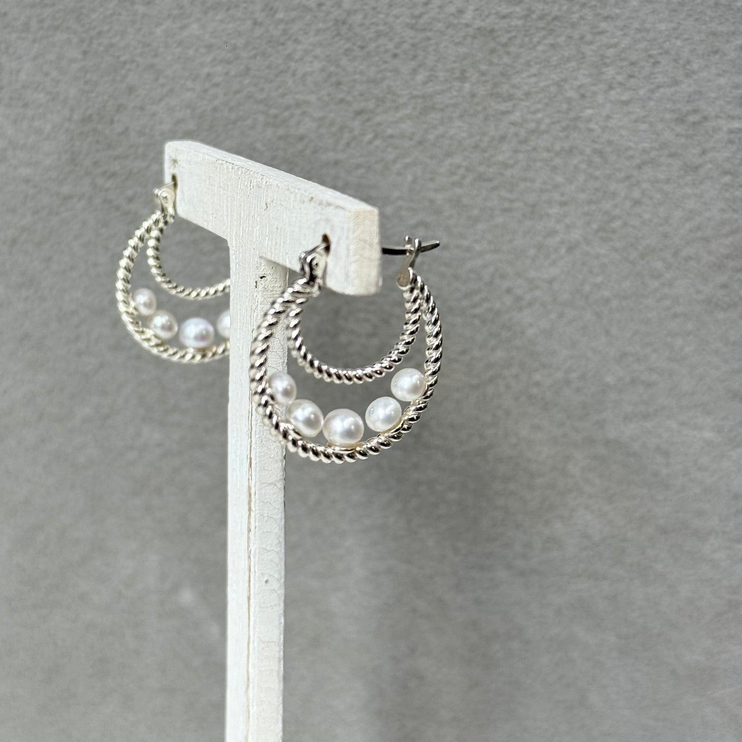 Pearl design pierce 1