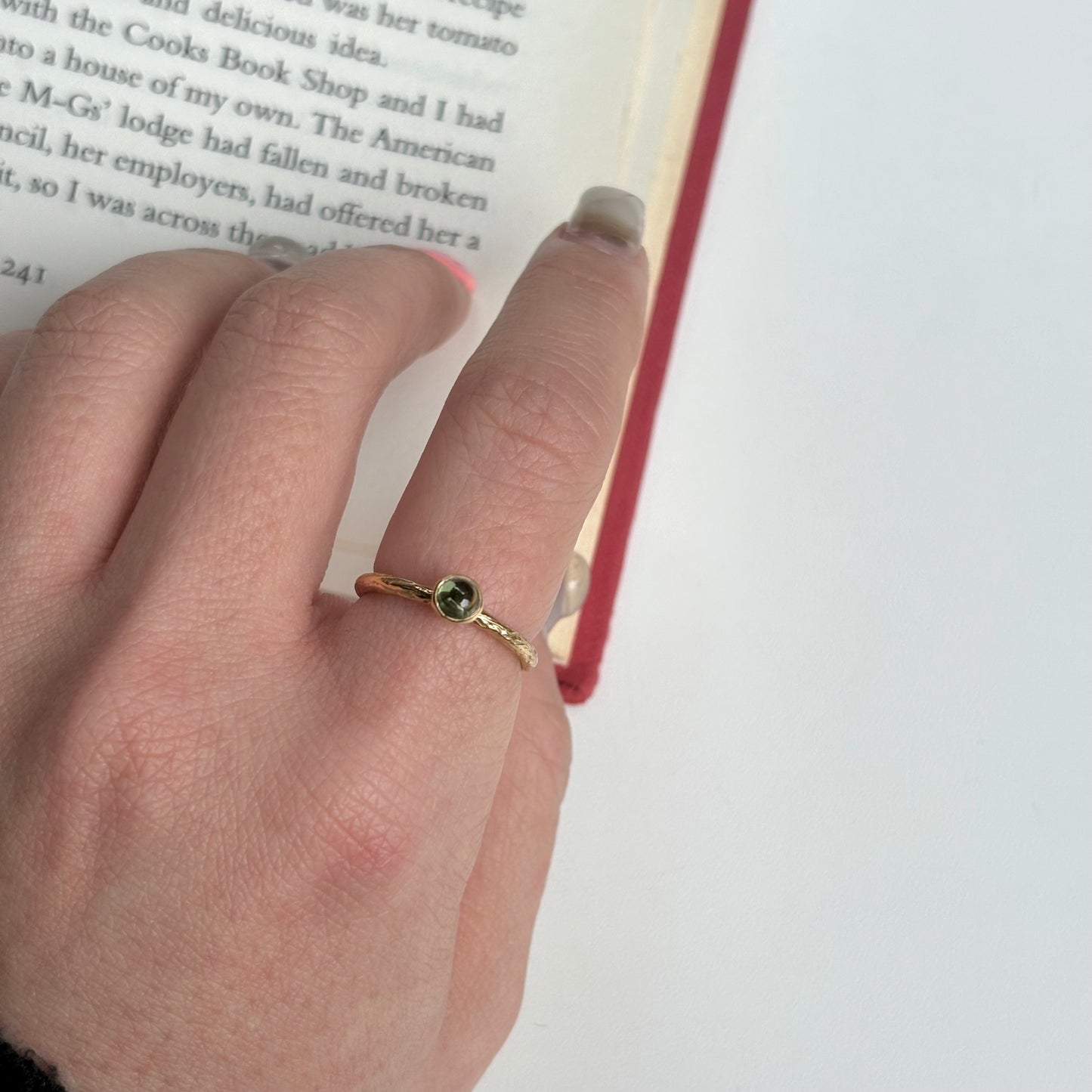 Brass petit ring〈Peridot〉
