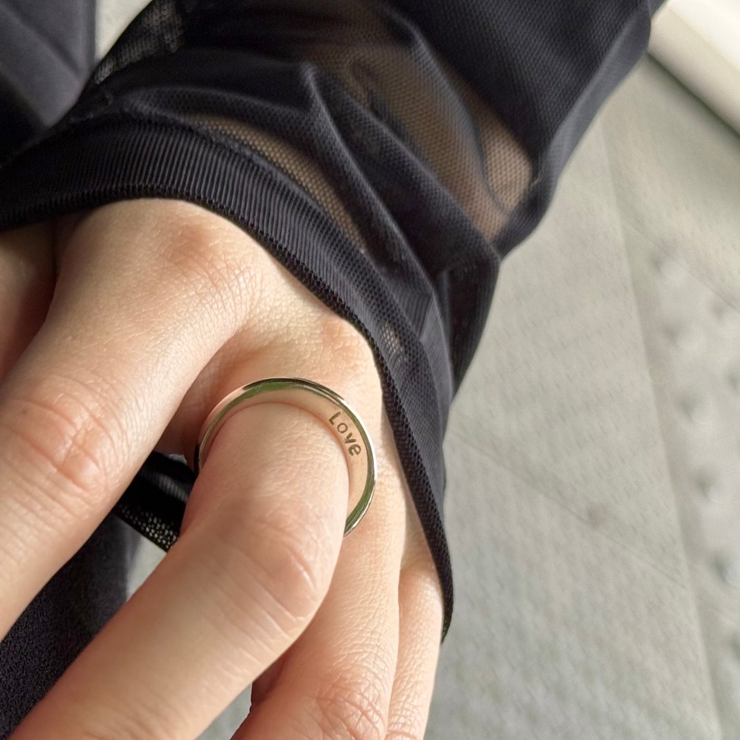 "Love" plain ring