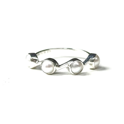 Pearl design ring 10