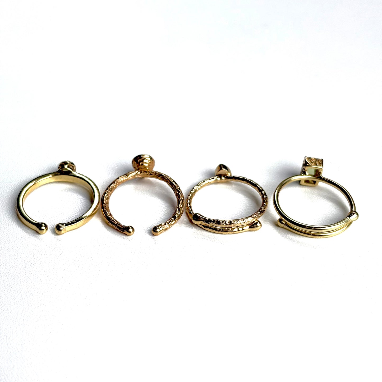 Brass petit ring〈Peridot〉