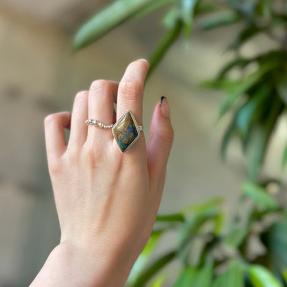 Big stone ring